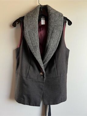 Preloved Handcut Wool Blend Vest Size 8 Gray Knit Collar Tie Back Canada
